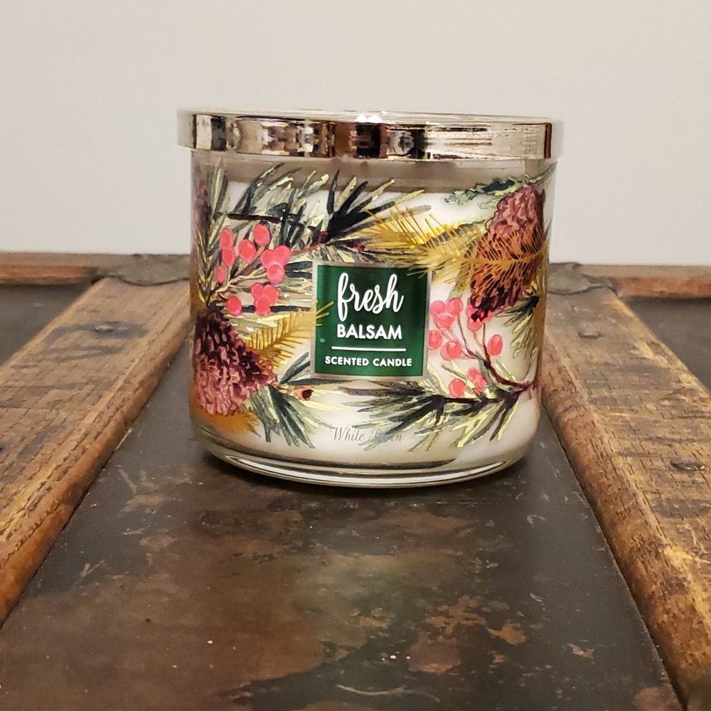 White Barn/Bath and Body Works Winter Balsam Candle - NWT